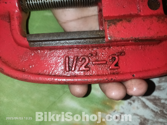 পাইপ কাটার